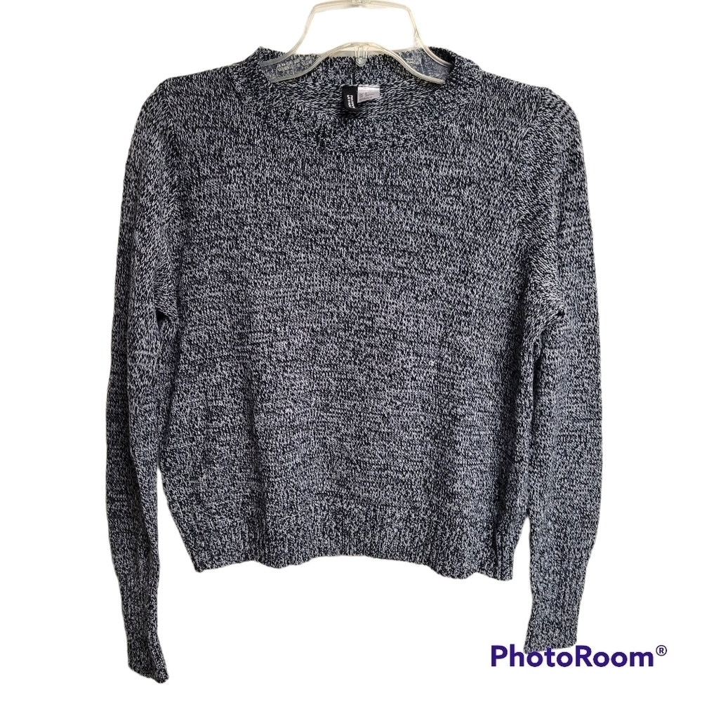 Divided Black And White Marled Long Sleeve Knit Sweater Size Small‎